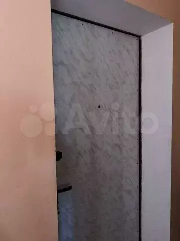 1-к. квартира, 3000 м, 5/9 эт. - Фото 0