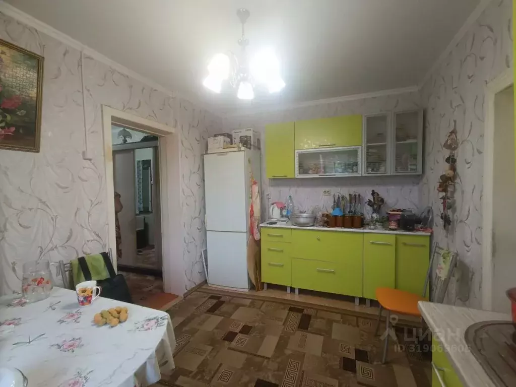 Дом в Астраханская область, Астрахань пер. 6-й Сквозной, 13 (70 м) - Фото 1
