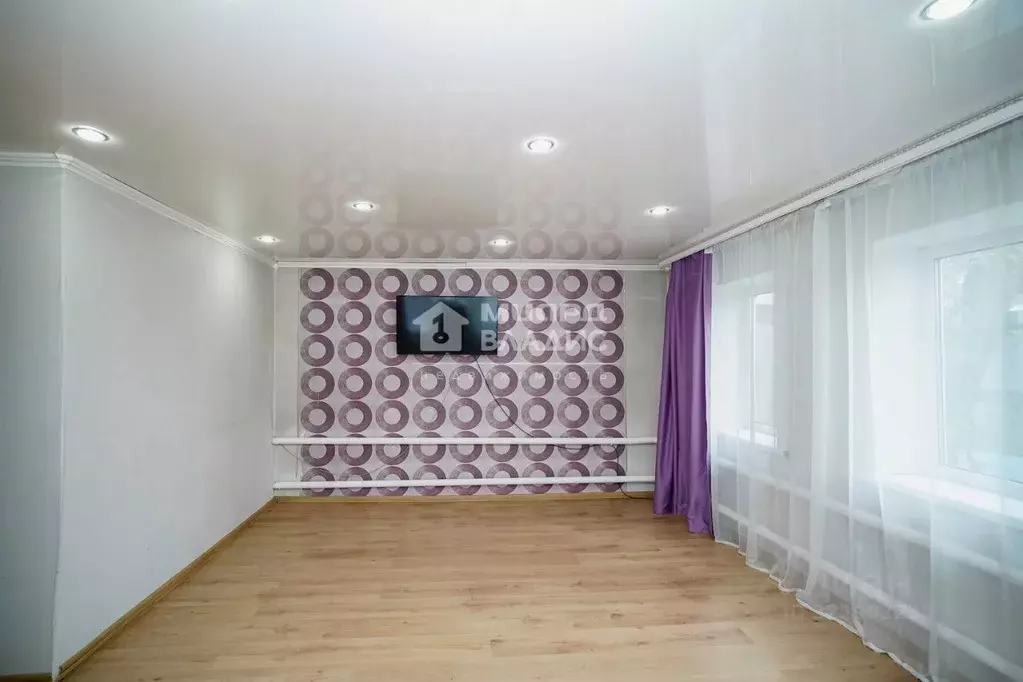 Дом в Омская область, Омск ул. 6-я Кировская, 170 (104 м) - Фото 1