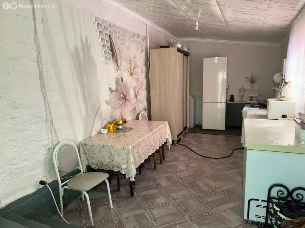 Дом в село Эльхотово, Октябрьская улица, 17А (90 м) - Фото 2