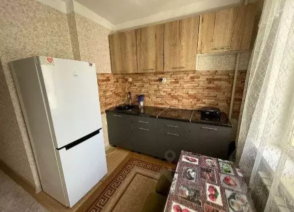 1-к кв. Дагестан, Каспийск просп. М. Омарова, 14А (656.0 м) - Фото 0