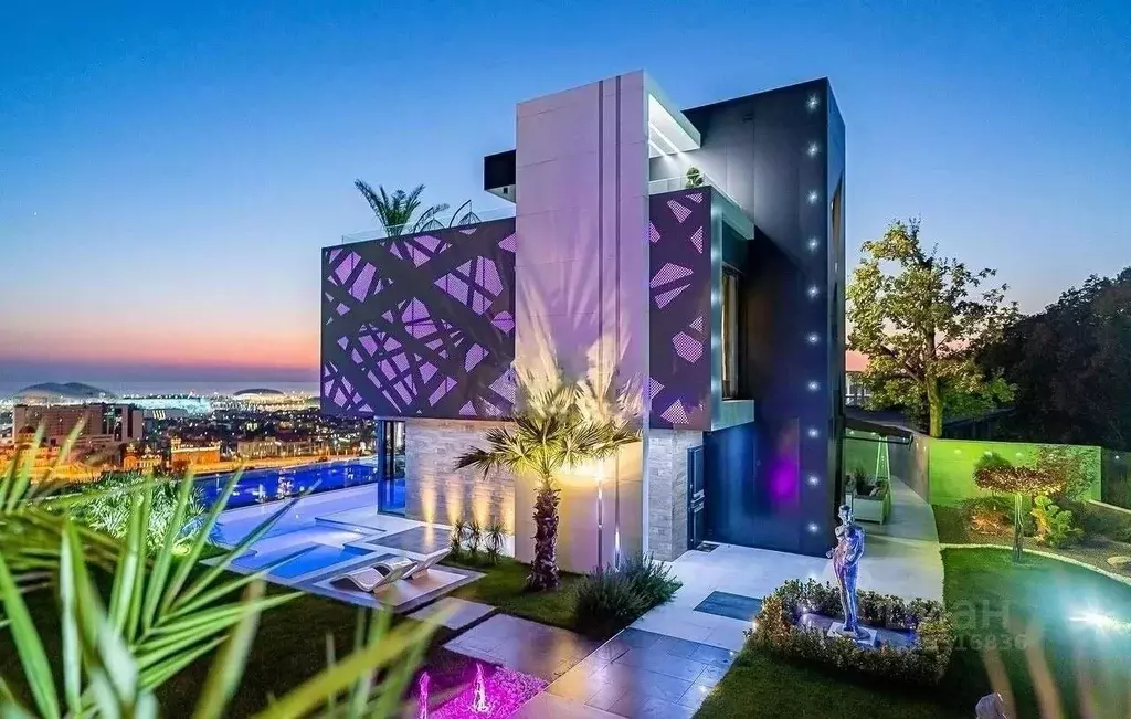Дом в Краснодарский край, Сочи ул. Ворошиловградская (520 м) - Фото 1