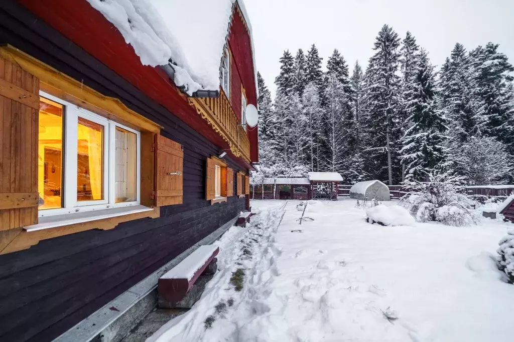 Дом в Ленинградская область, Выборгский район, Рощинское городское ... - Фото 2