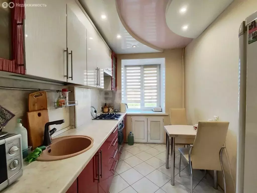 3-комнатная квартира: Микунь, улица Ленина, 7 (60.4 м) - Фото 0