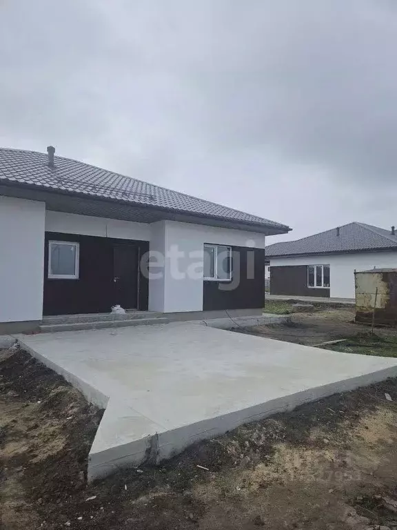 Дом в Самарская область, Ставропольский район, с. Ягодное ул. ... - Фото 0