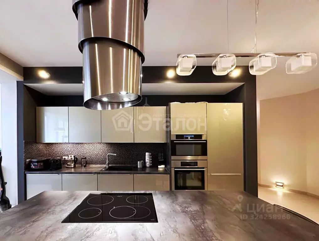 3-к кв. Волгоградская область, Волгоград Ангарская ул., 71 (130.6 м) - Фото 1