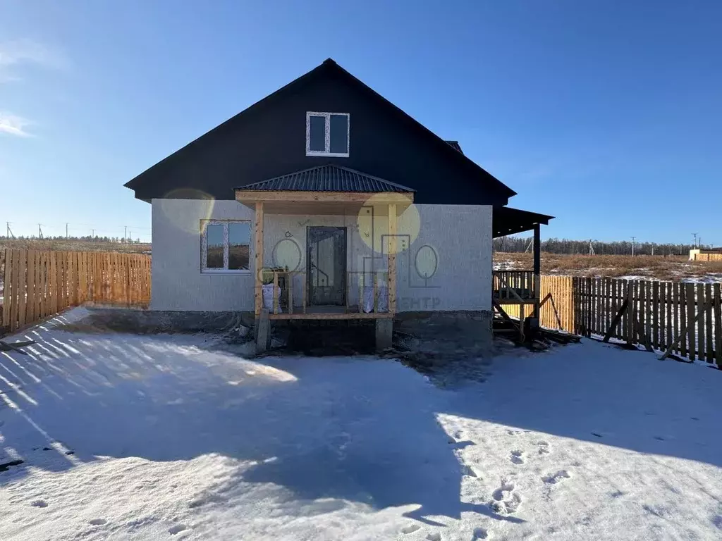 Дом в Иркутская область, Иркутский муниципальный округ, д. Столбова ... - Фото 1