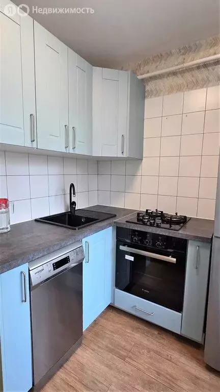 3-комнатная квартира: Санкт-Петербург, проспект Науки, 55 (53.9 м) - Фото 1