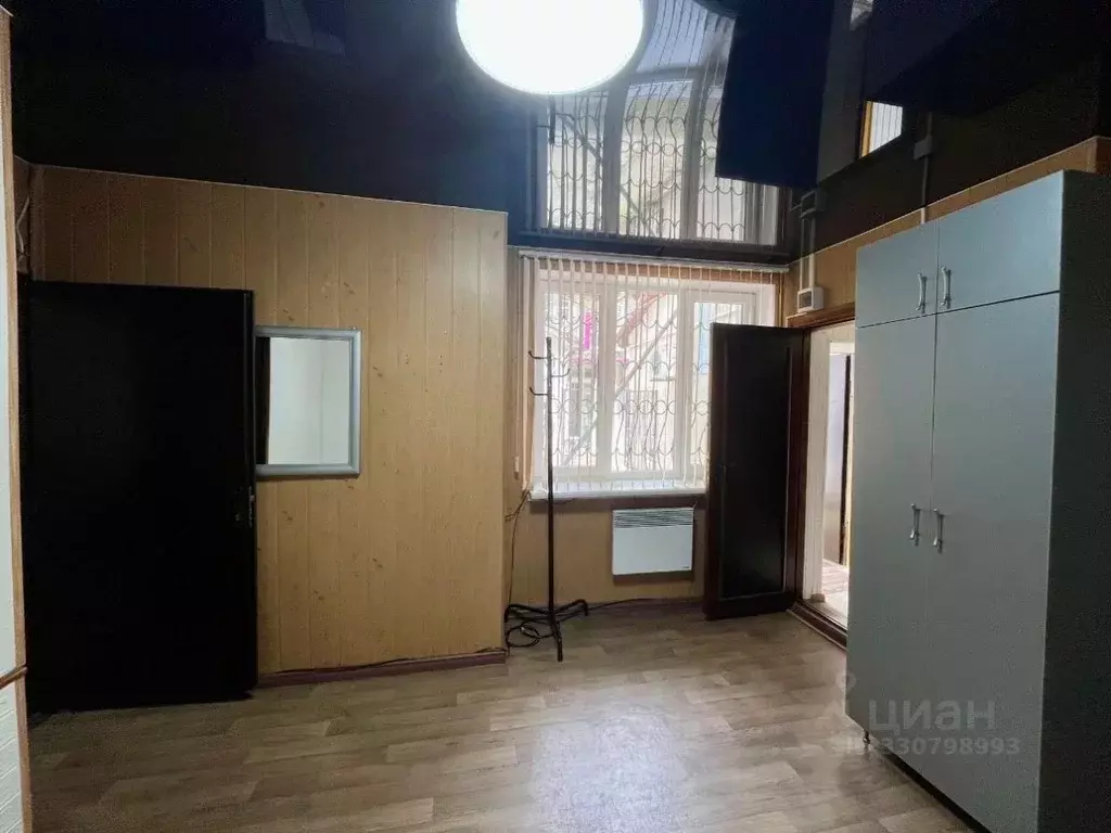 Помещение свободного назначения в Крым, Симферополь просп. Кирова, 34 ... - Фото 2
