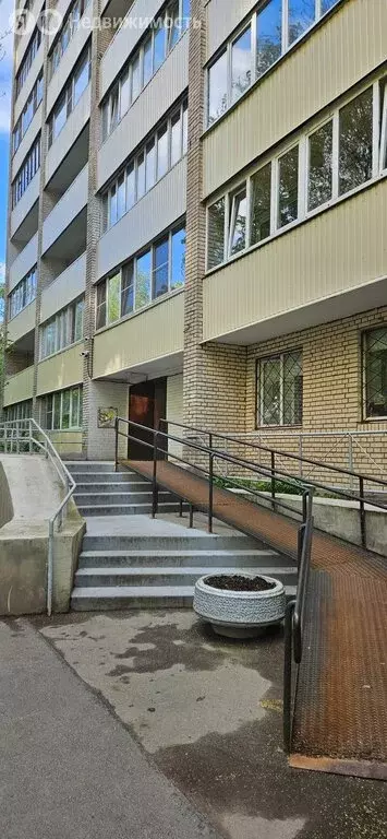 3-комнатная квартира: Санкт-Петербург, улица Дыбенко, 13к3 (62.26 м) - Фото 2