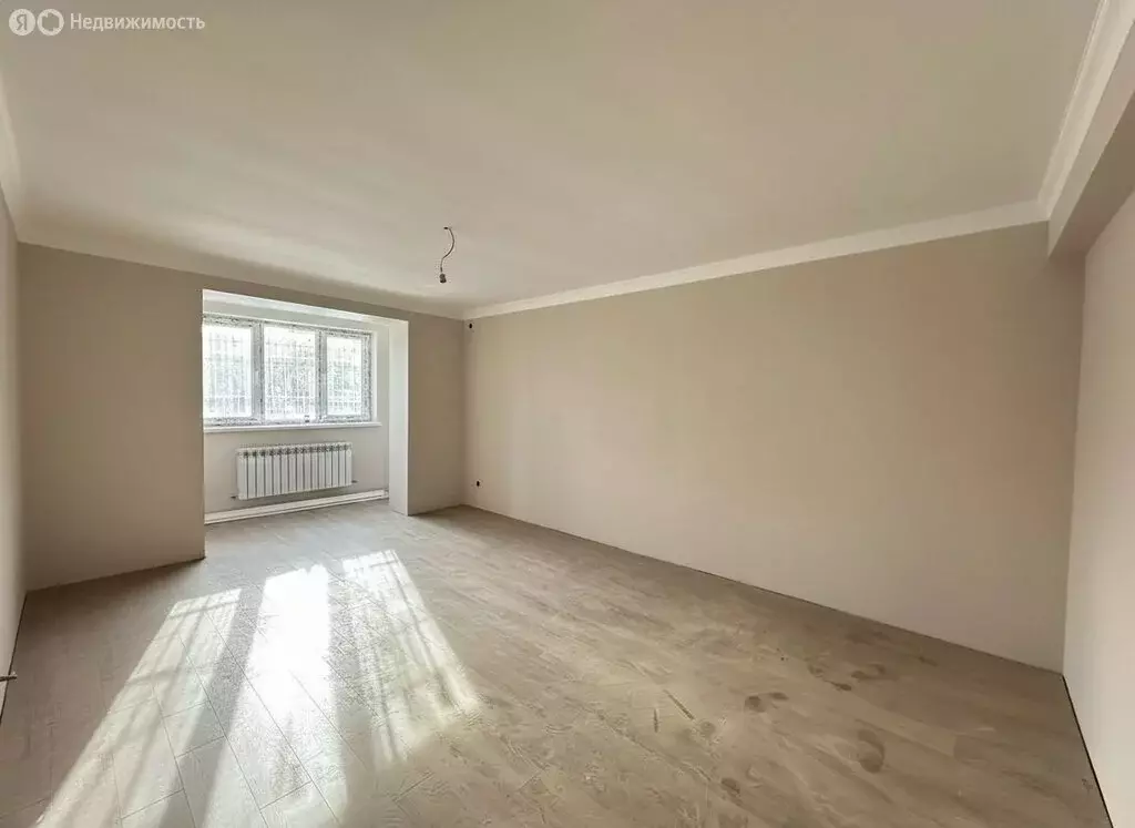 3-комнатная квартира: Нальчик, улица Тарчокова, 28 (80 м) - Фото 1