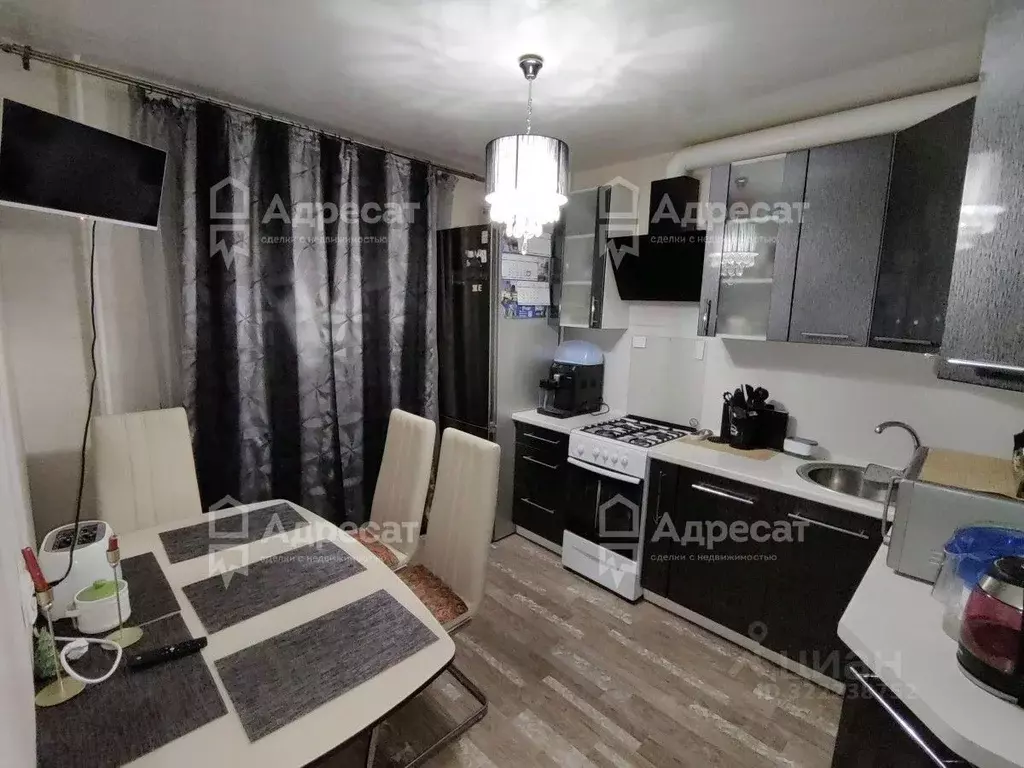 3-к кв. Волгоградская область, Волгоград ул. Военный городок, 9 (69.0 ... - Фото 1