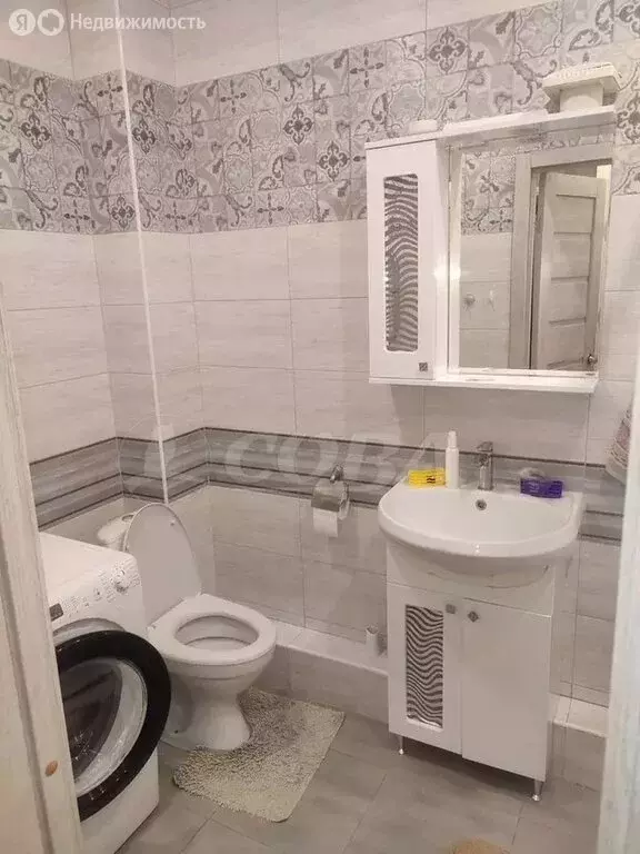 1-комнатная квартира: Тюмень, микрорайон Антипино, Беловежская улица, ... - Фото 1