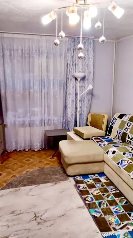 2-к кв. Кировская область, Кирово-Чепецк Школьная ул., 10 (44.9 м) - Фото 1