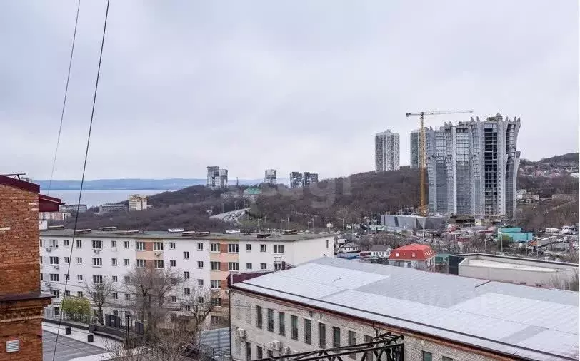 2-к кв. Приморский край, Владивосток просп. 100-летия Владивостока, ... - Фото 0