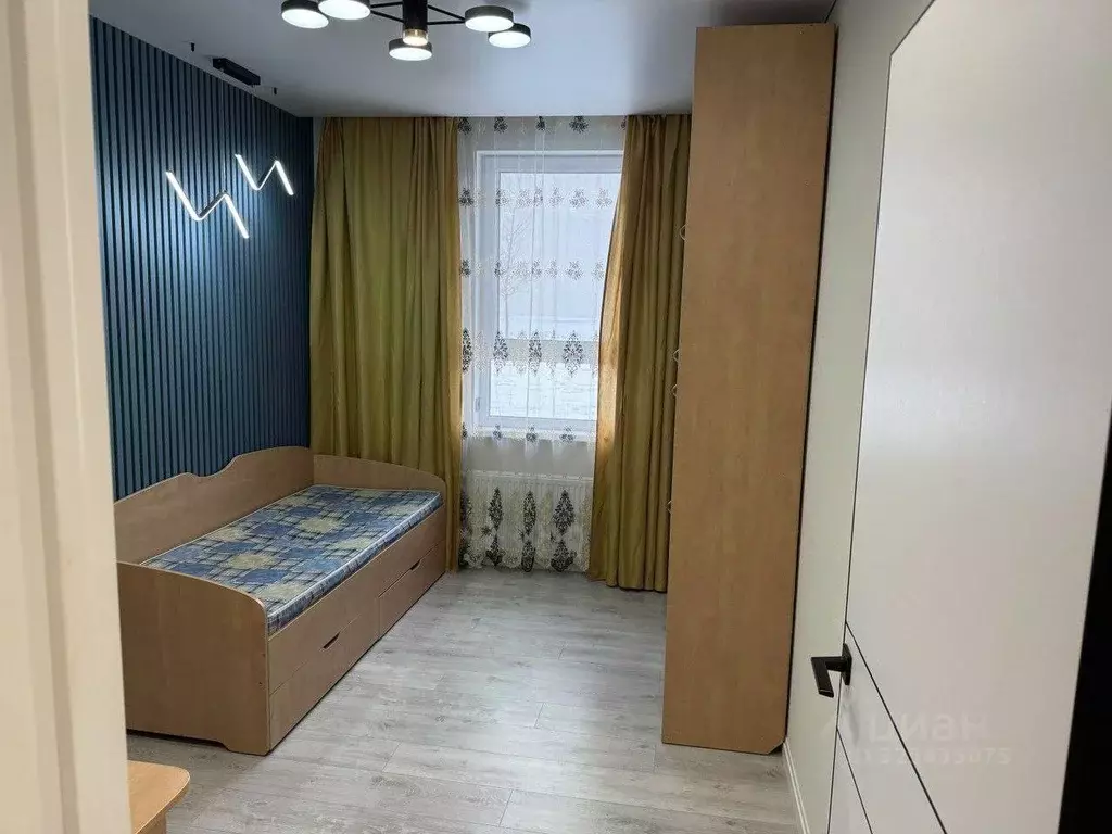 2-к кв. Крым, Симферополь просп. Александра Суворова (58.0 м) - Фото 2