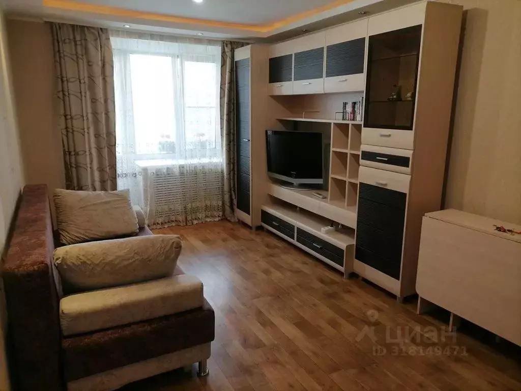 1-к кв. Нижегородская область, Выкса ул. Красные зори, 6 (30.0 м) - Фото 0