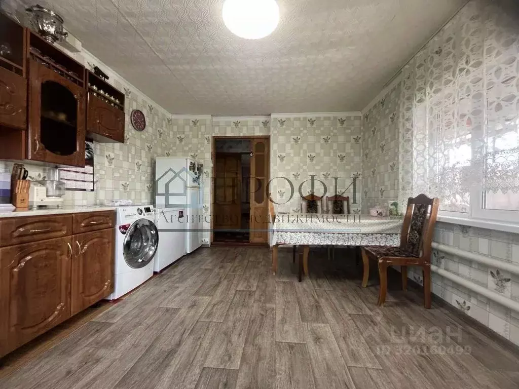 Дом в Белгородская область, Новооскольский муниципальный округ, с. ... - Фото 1