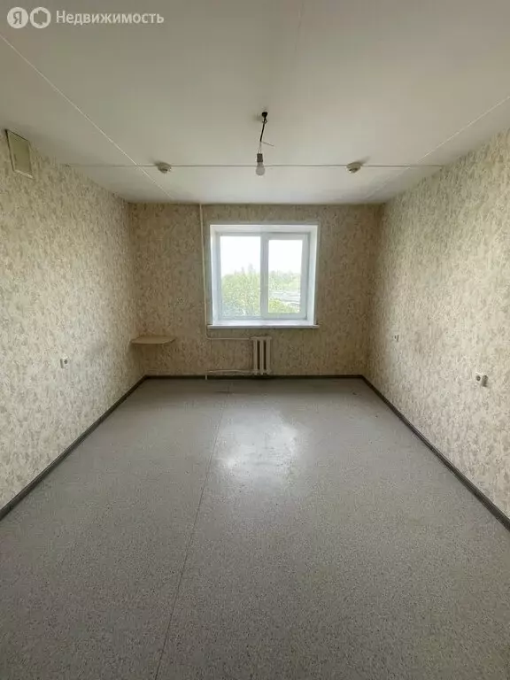 1к в 9-комнатной квартире (13 м) - Фото 0