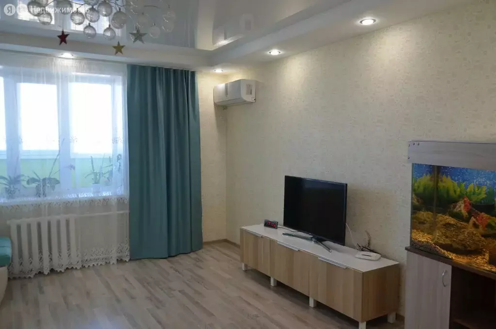 3-комнатная квартира: Туймазы, улица Комарова, 32 (85 м) - Фото 1