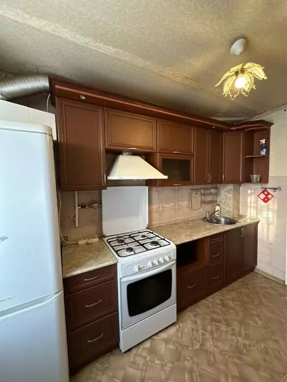 4-к кв. Белгородская область, Губкин ул. Лизы Чайкиной, 4 (81.1 м) - Фото 2