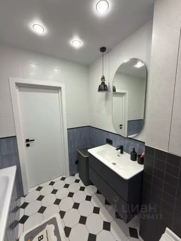 2-к кв. Хакасия, Абакан ул. Серебристая, 38/1 (60.0 м) - Фото 1