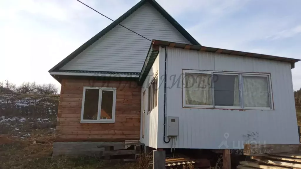 Дом в Алтай, Чемальский район, с. Бешпельтир  (73 м) - Фото 1