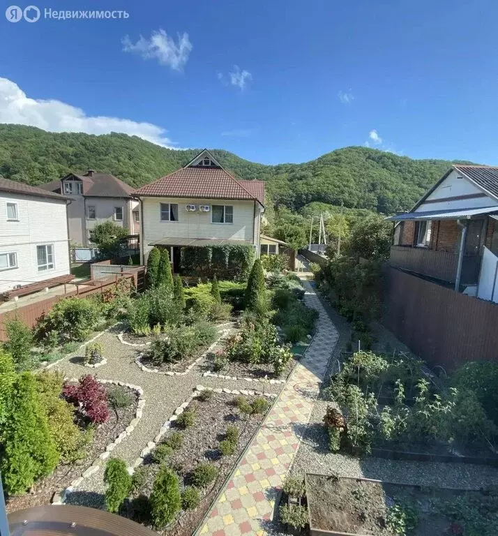 Дом в село Небуг, Центральная улица, 92А (129.2 м) - Фото 1