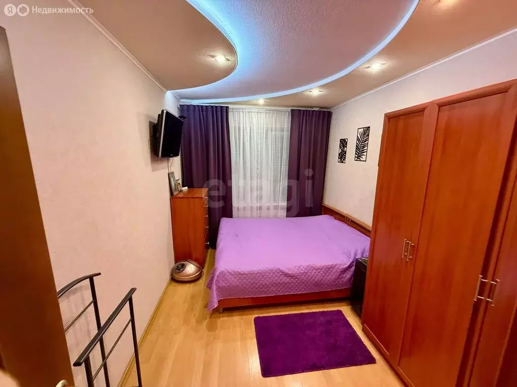 3-комнатная квартира: Ухта, Социалистическая улица, 9 (67 м) - Фото 1