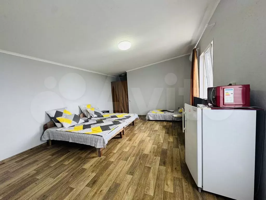 Комната 40 м, 2/2 эт. - Фото 1