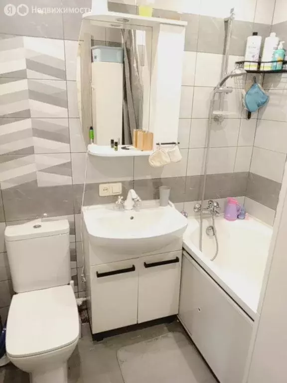 2-комнатная квартира: Новомосковск, улица Куйбышева, 14 (43 м) - Фото 1