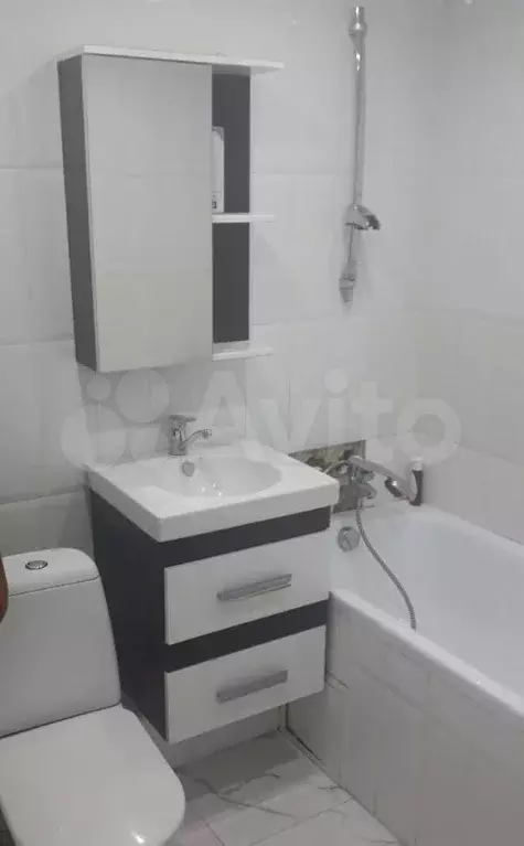 1-к. квартира, 40 м, 7/9 эт. - Фото 1
