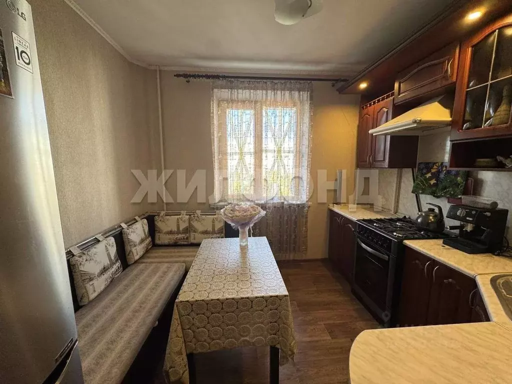 2-к кв. Белгородская область, Белгород ул. Щорса, 55а (54.8 м) - Фото 1