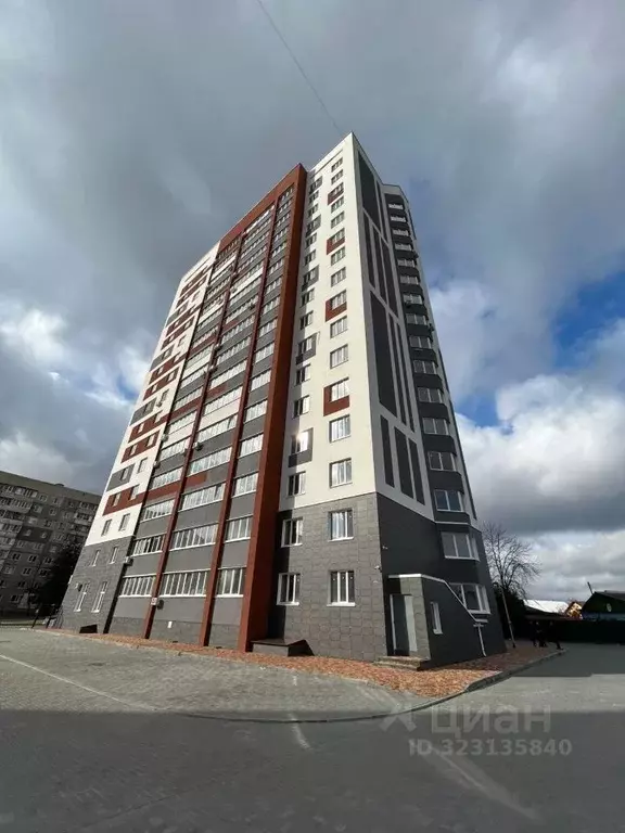 2-к кв. Тамбовская область, Тамбов Мичуринская ул., 25 (70.7 м) - Фото 1
