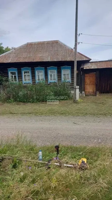 Дом в Свердловская область, Алапаевский район, с. Деево ул. Ленина (41 ... - Фото 1