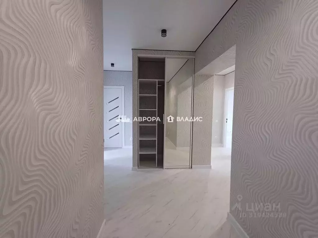 2-к кв. Челябинская область, Верхнеуральск ул. Мира, 123 (60.4 м) - Фото 1