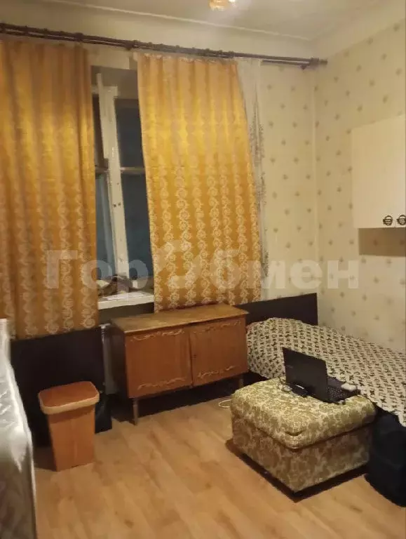 Продается комната в 7-комнатной квартире - Фото 1