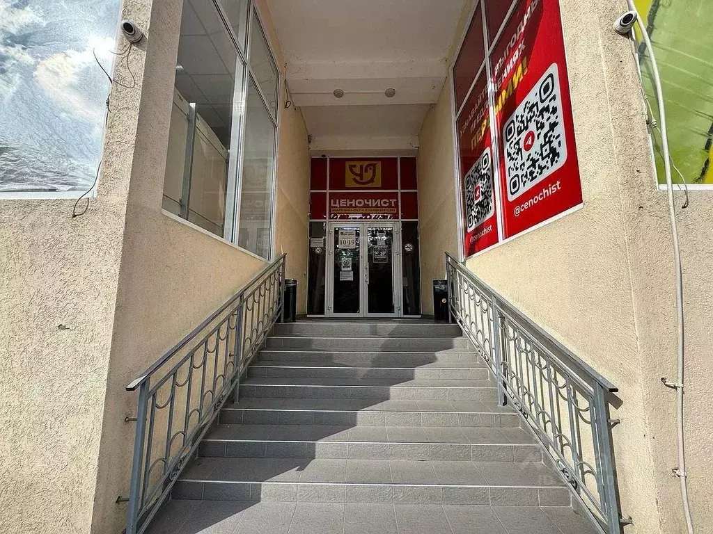 Помещение свободного назначения в Севастополь ул. Сенявина, 5 (550 м) - Фото 1