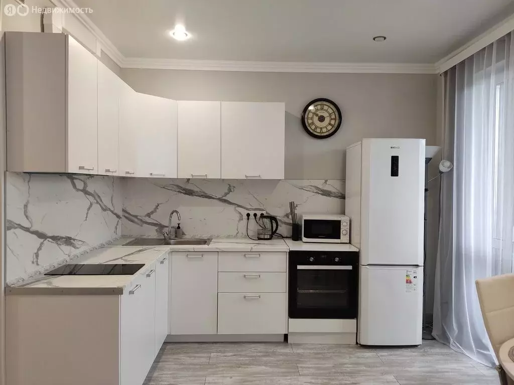 2-комнатная квартира: Москва, район Троицк, улица Яворки, 1к6 (43 м) - Фото 1