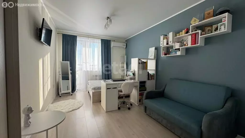 1-комнатная квартира: Астрахань, Молдавская улица, 1 (42 м) - Фото 0