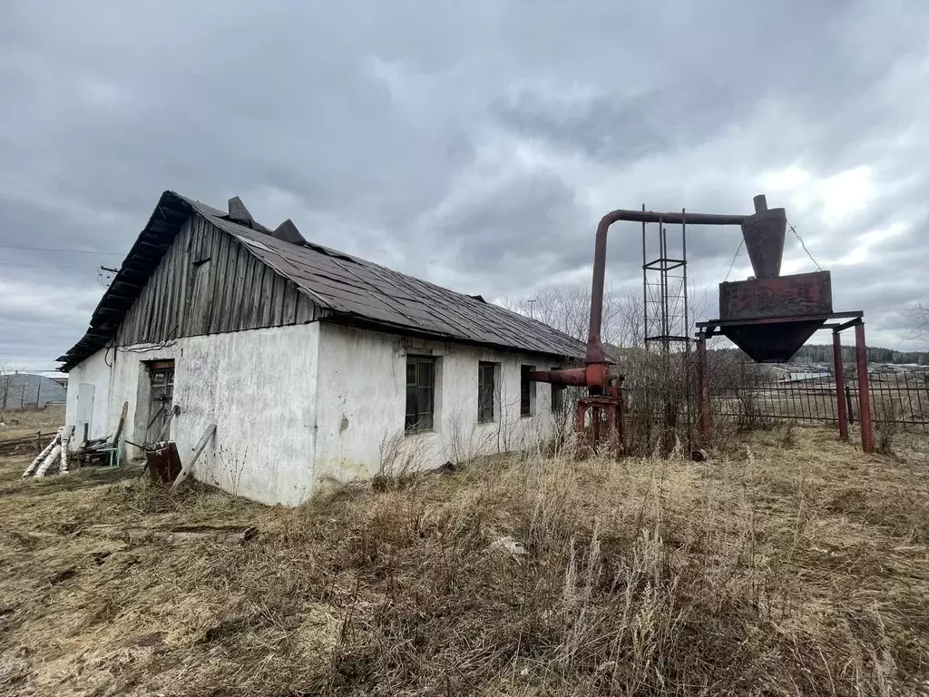 Помещение свободного назначения в Челябинская область, Златоустовский ... - Фото 1