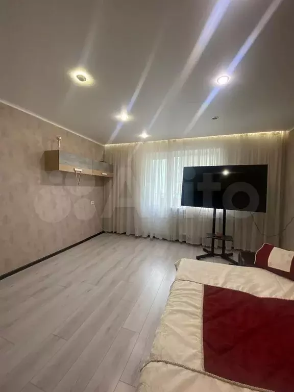 1-к. квартира, 40 м, 5/10 эт. - Фото 1