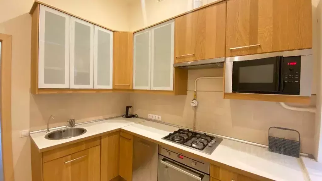 2-к кв. Санкт-Петербург Невский просп., 133 (67.0 м) - Фото 0