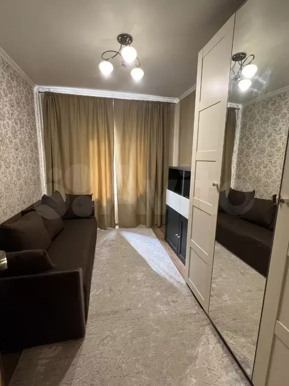 2-к. квартира, 42 м, 4/9 эт. - Фото 0
