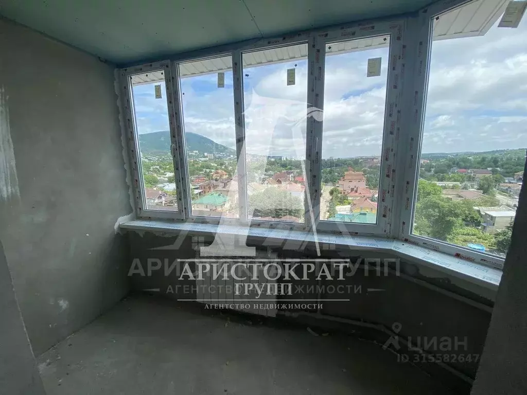 3-к кв. Ставропольский край, Пятигорск Оранжерейная ул., 17к3 (95.0 м) - Фото 1