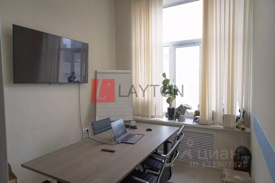 Офис в Москва ул. Орджоникидзе, 11С3 (120 м) - Фото 1