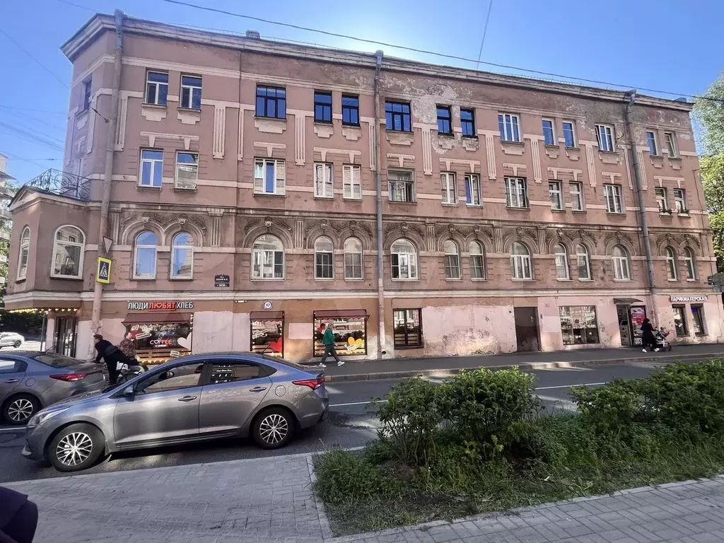 Комната 16,2 м в 6-к., 3/4 эт. - Фото 0