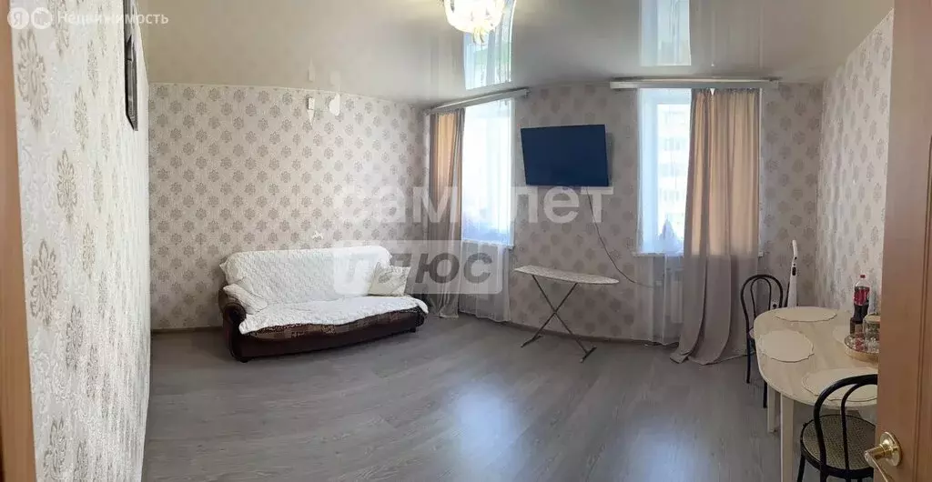 3-комнатная квартира: Киров, Ленинский район, Комсомольская улица, 30 ... - Фото 1