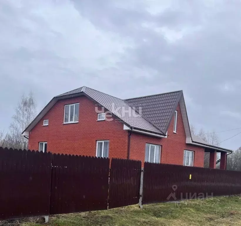 Дом в Нижегородская область, Бутурлино рп ул. Кабакова, 28 (130 м) - Фото 0