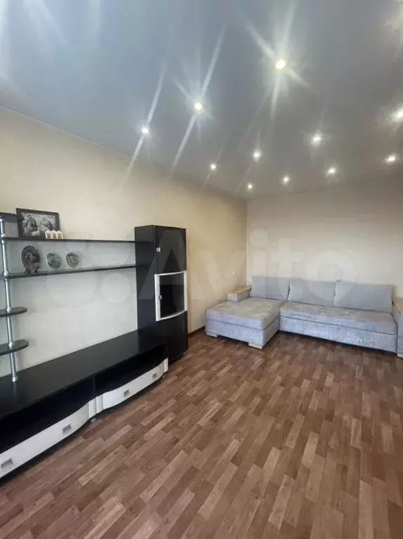 1-к. квартира, 30 м, 6/9 эт. - Фото 0